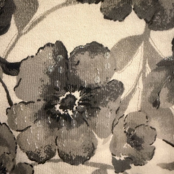 Alfred Dunner Gray Floral Embellished/ sequined long sleeve Sweater PL - Picture 2 of 8